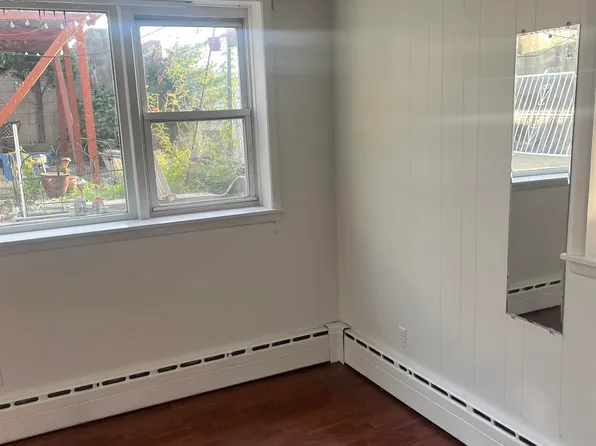 1211 Hillside Place image 6 of 12