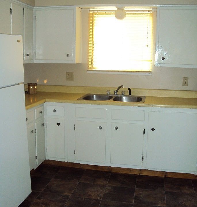 2nd image of 1315 W Jeth Ct