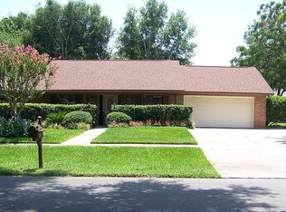 3220 Village Ln, Mount Dora, FL 32757