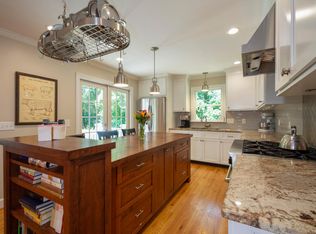 404 Knob Ct, Chapel Hill, NC 27517