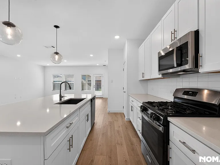 2512 Broken Bow Dr — Photo 4