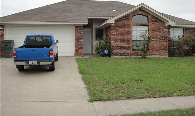1st image of 3815 Sawtooth Dr