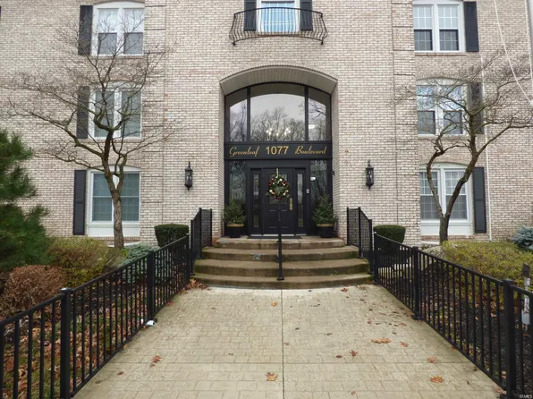 1077 Greenleaf Blvd APT 112, Elkhart, IN 46514
