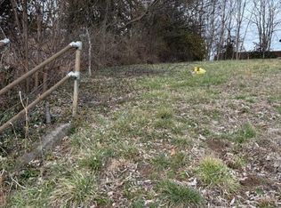 321 N 1st Ave, La Grange, KY 40031