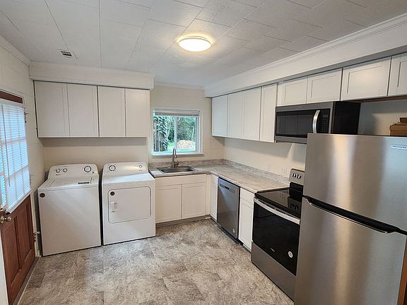 3rd image of 102 Dickerson Ct