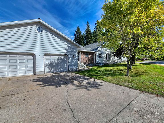 2nd image of N18631 Presbyterian Way