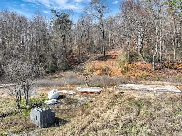 9327 Springfield Rd, Soddy Daisy, TN 37379