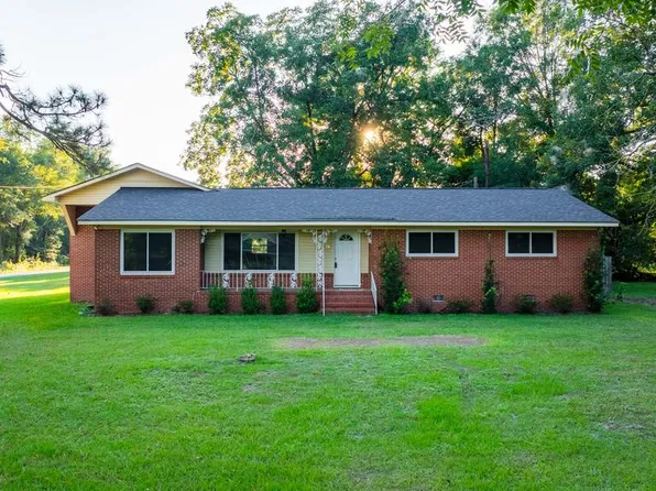 328 Railroad St, Pitts, GA 31072