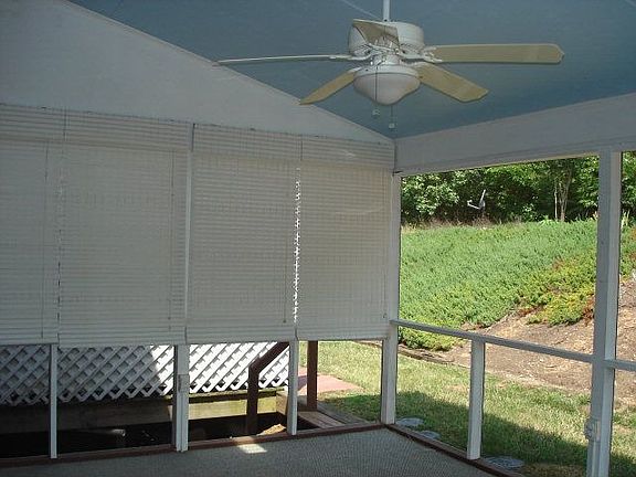3rd image of 303D Oleander Dr APT D