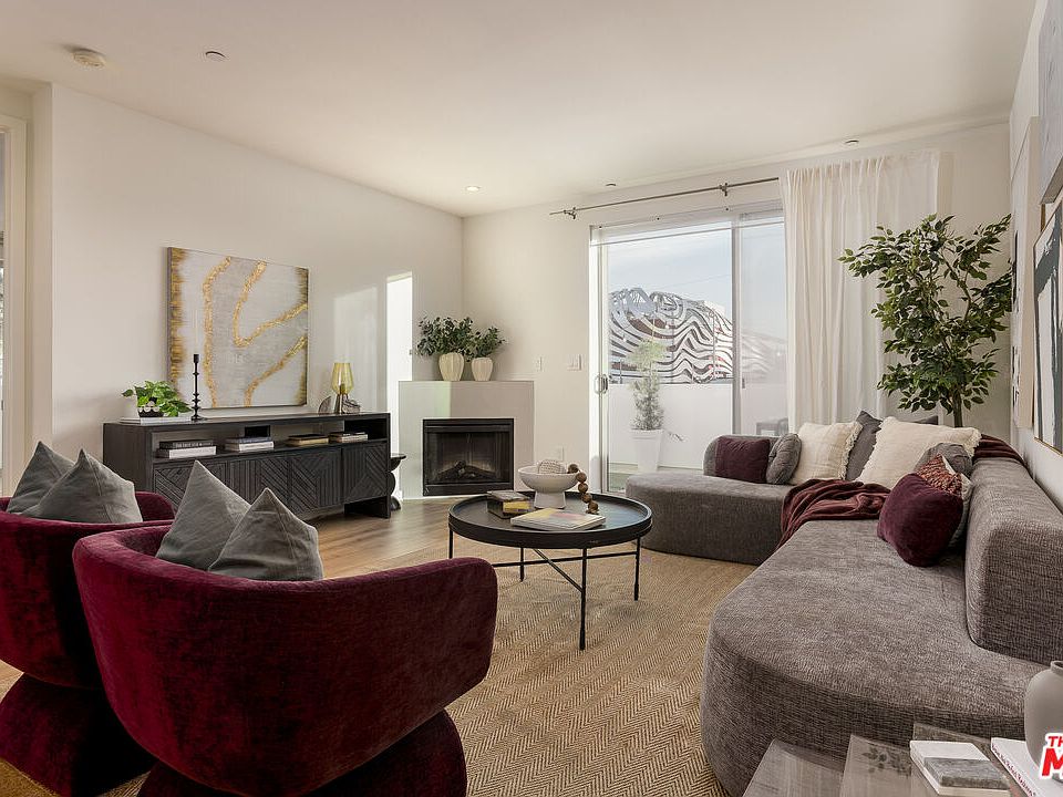 1st image of 637 S Fairfax Ave APT 202