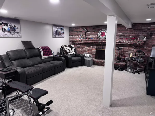 3609 N 154th Ter, Basehor, KS 66007