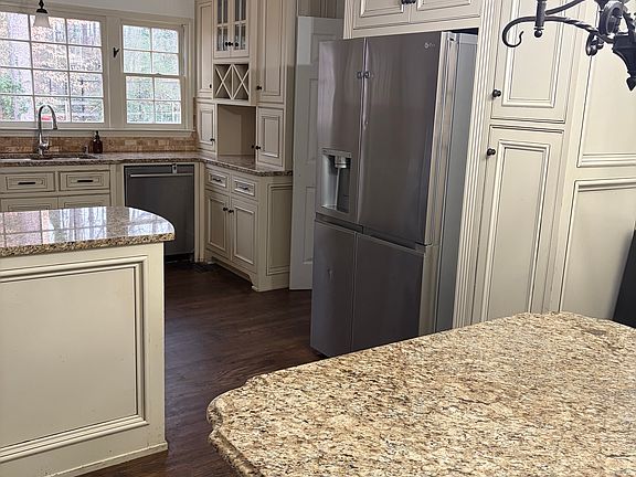 2nd image of 3751 Cara Ln
