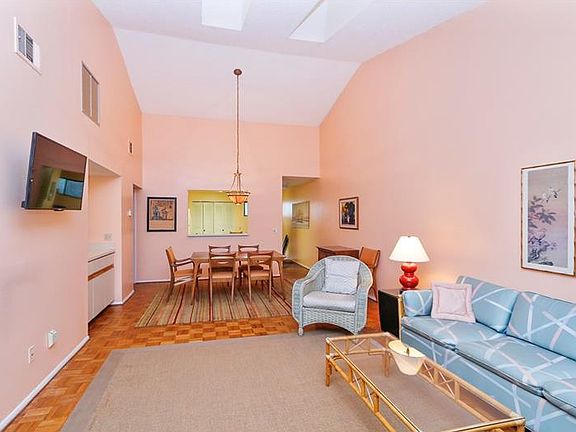 3rd image of 2917 Clubview Dr #1