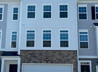 2221 Shawnee Dr, Washington, PA 15301