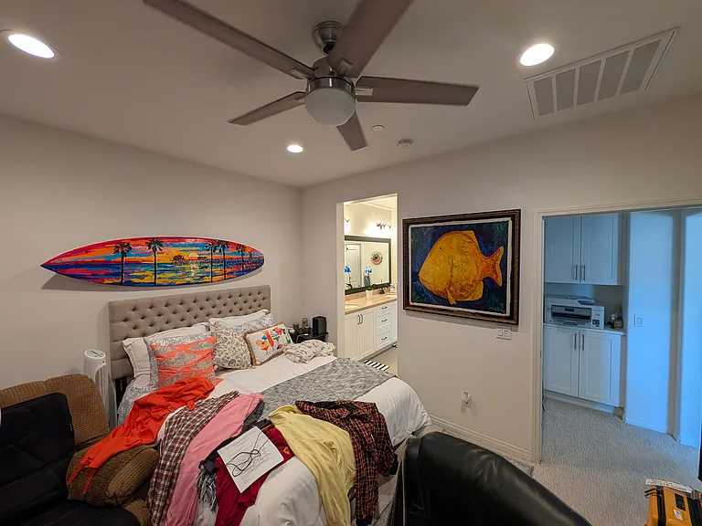 you can put a california king size bed in this room