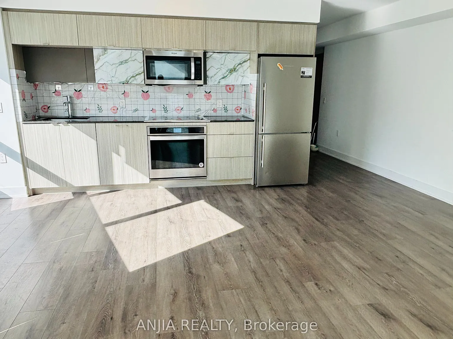 2 bed, $3,300 — Photo 1