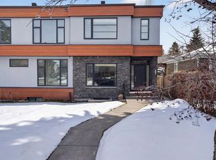 3424 W 3rd St NW, Calgary, AB T2K 0Z5