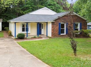 6026 Coltswood Ct, Charlotte, NC 28211