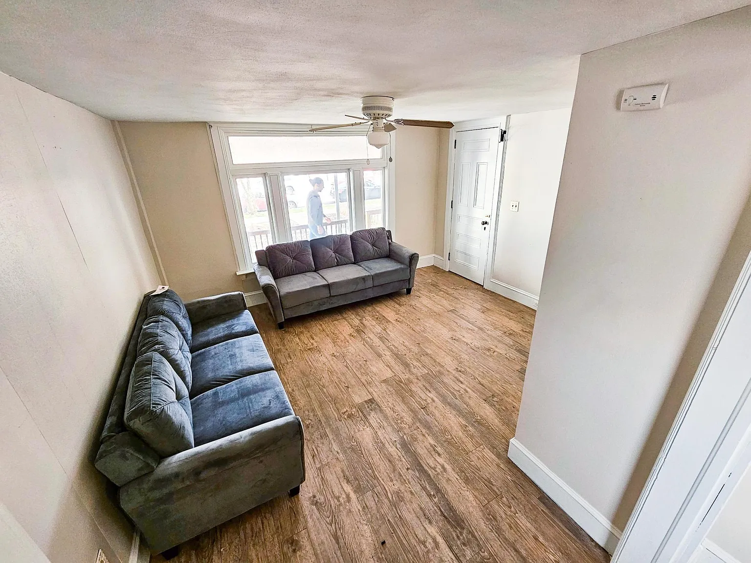 101 Oak St — Photo 3