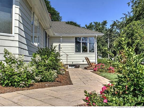 Curved Paver Walkway