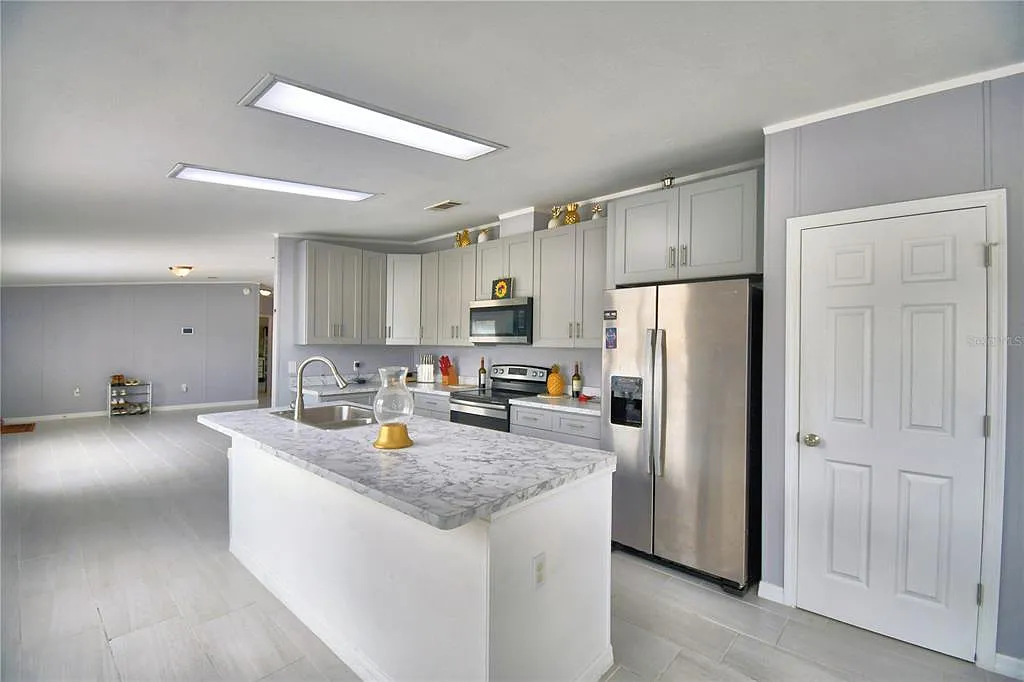 3 bed, 2.0 bath, 1456 sqft, $1,850 — Photo 4