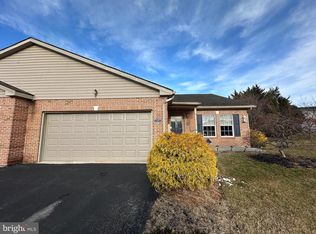 23 Homestead Dr, Greencastle, PA 17225