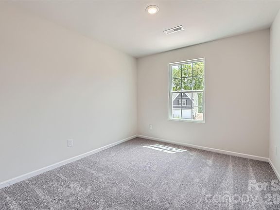 5th image of 217 Astor St