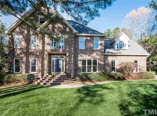 1901 N Hawick Ct, Chapel Hill, NC 27516