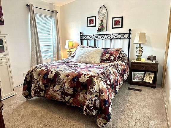 5th image of 5708 113th Avenue E #69