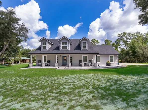 206 Woodridge Dr, Geneva, FL 32732