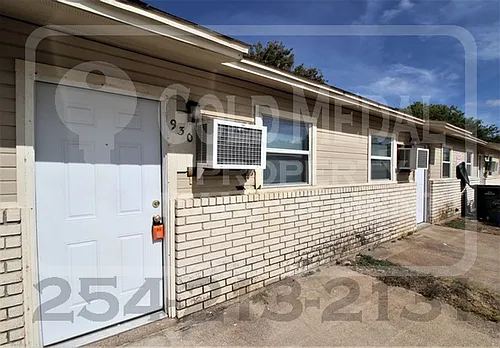 922-932 Jr Ct Photo 1