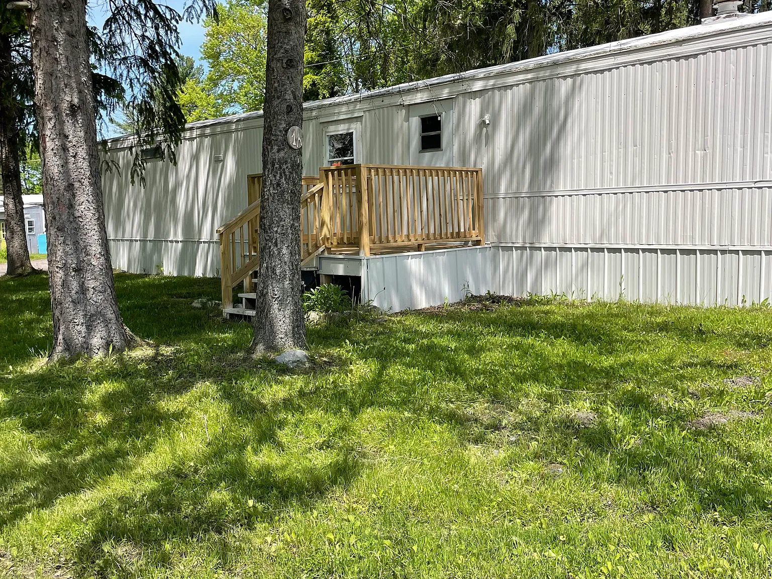 3 bed, 920 sqft, $1,200 — Photo 2