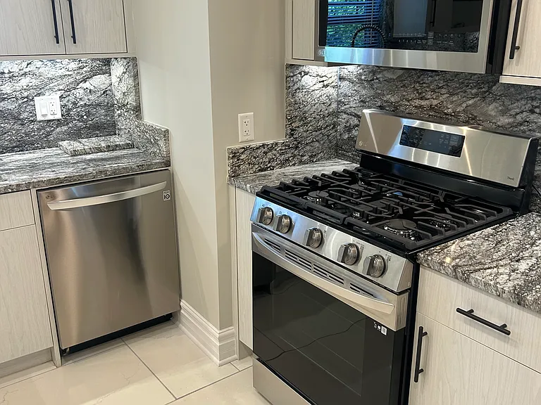 6620 W Devon Ave #1 — Photo 6
