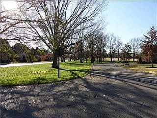 4th image of 516 Rocky Joe Dr