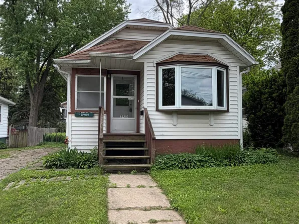 2925 Sachs St, Madison, WI 53704