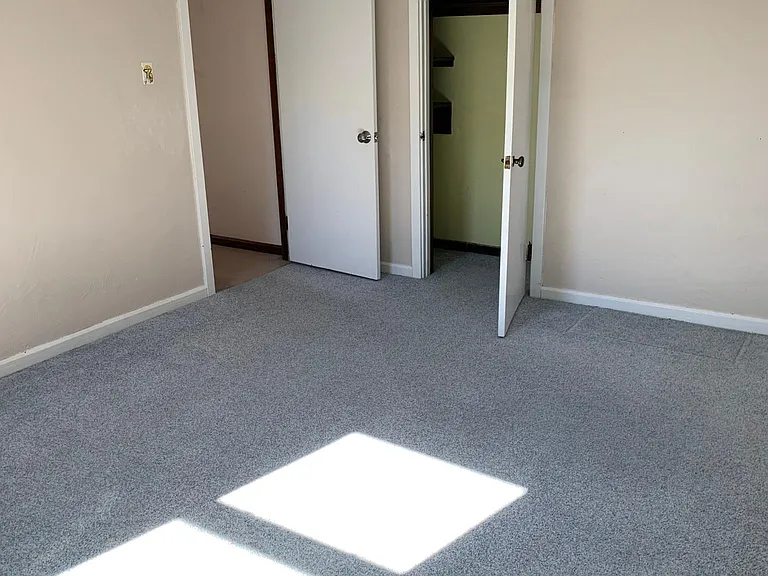 5932 Elgin St — Photo 16