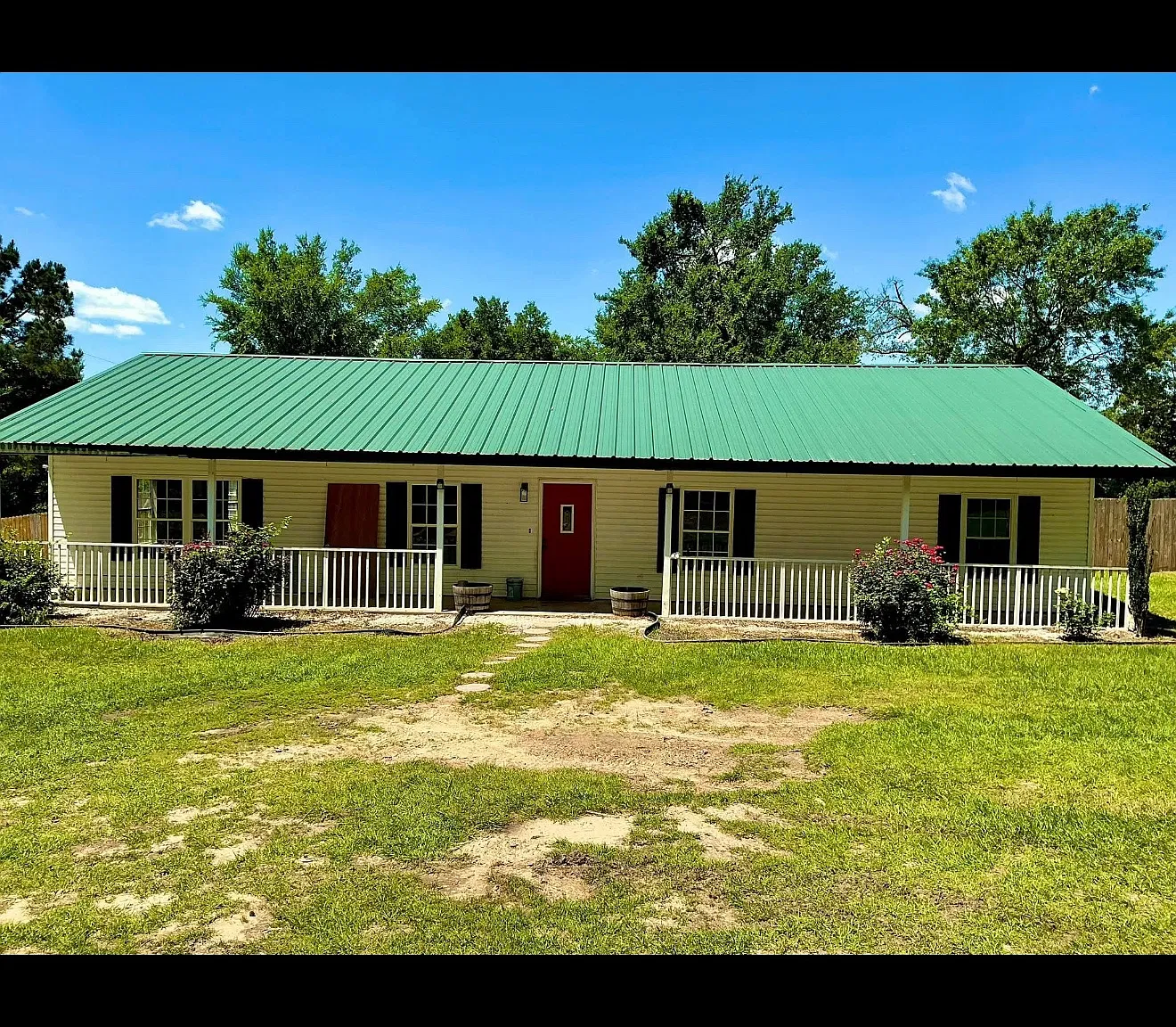 3 bed, 2.5 bath, 1980 sqft, $1,650 — Photo 1