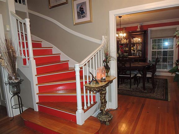3rd image of 200 Lattawood Dr