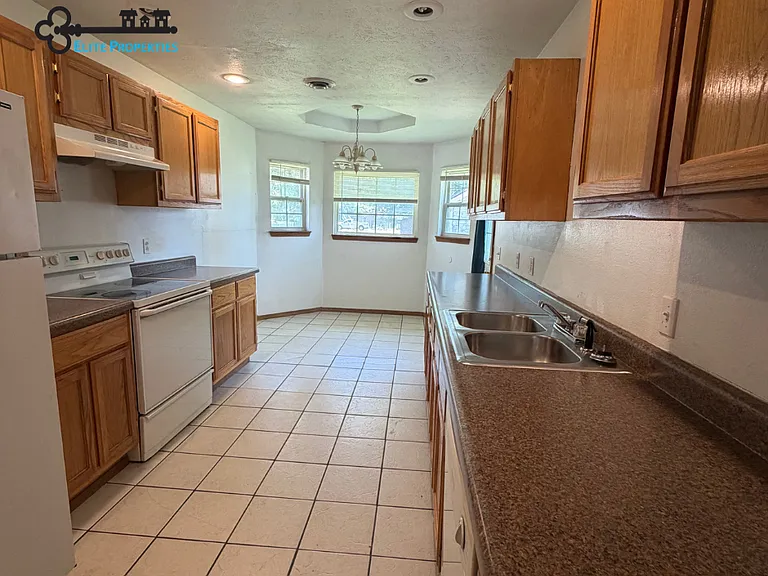 908 Rock Rd #908 — Photo 9
