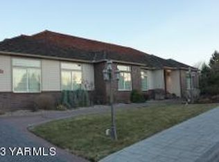801 N 67th Ave, Yakima, WA