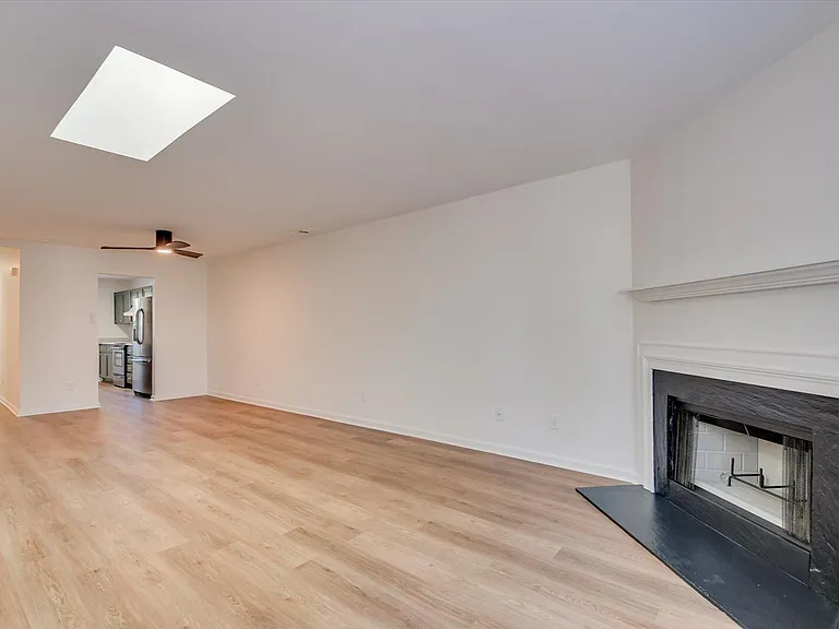 128 Barts Dr — Photo 11