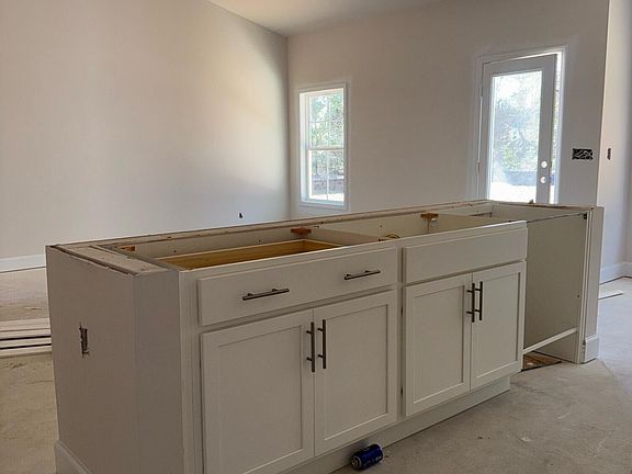 4th image of 535 Rosemont Dr