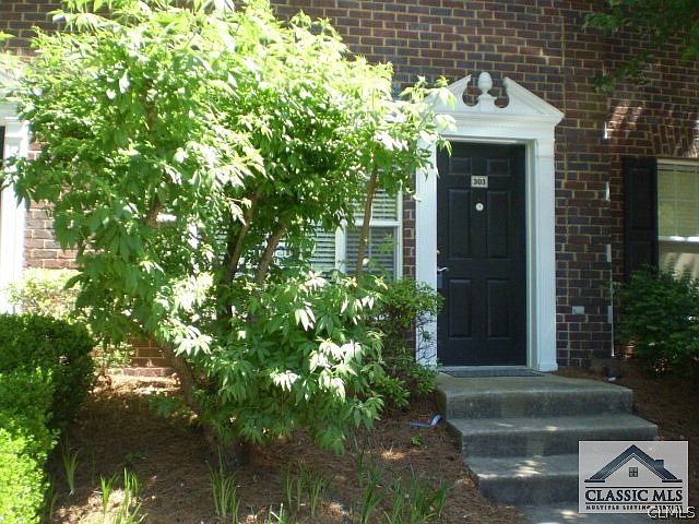 1st image of 101 Woodlake Drive #303