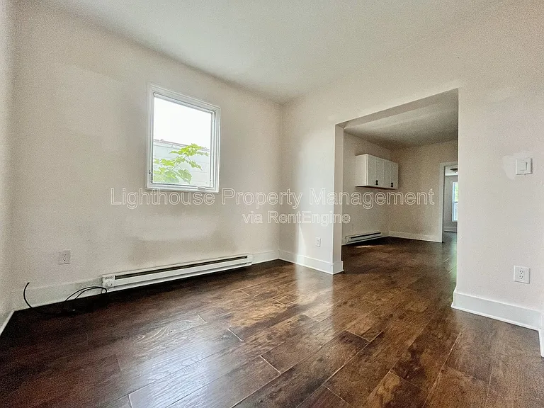 2825 Sanford St #2 — Photo 2