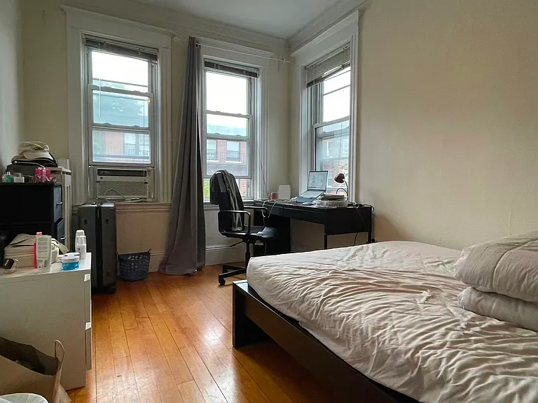 47 Park Vale Ave #5 — Photo 4