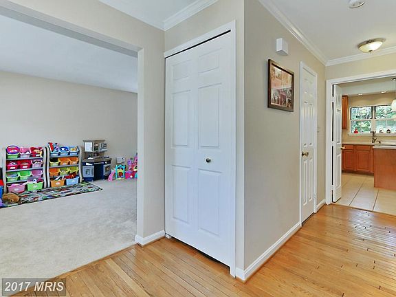 3rd image of 14390 Flourcastle Ct