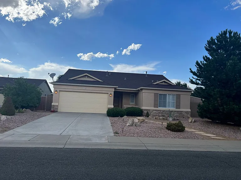 7720 E Day Break Cir — Photo 1