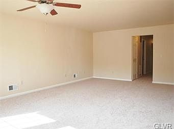 5th image of 1954 Pine Ct