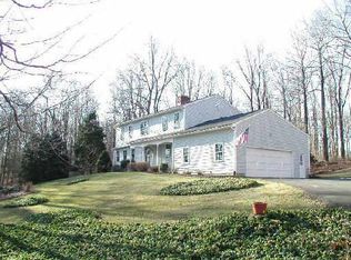 23 Old Green Rd, Sandy Hook, CT 06482