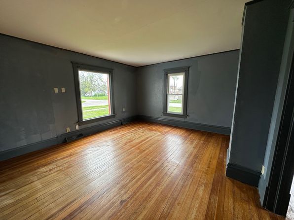 203 S Main St, Linden, IA 50146